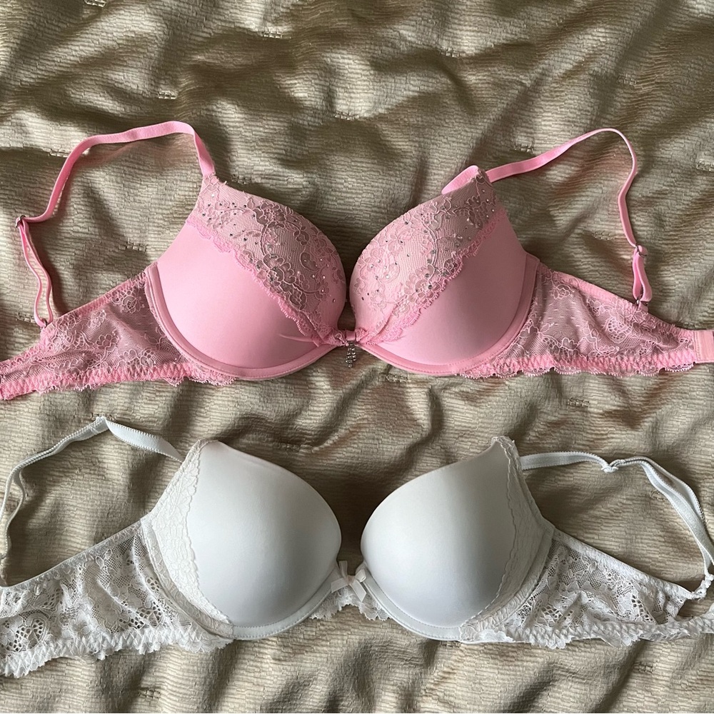 Victoria's Secret Lace Embellished Bras - Picture 2 of 8